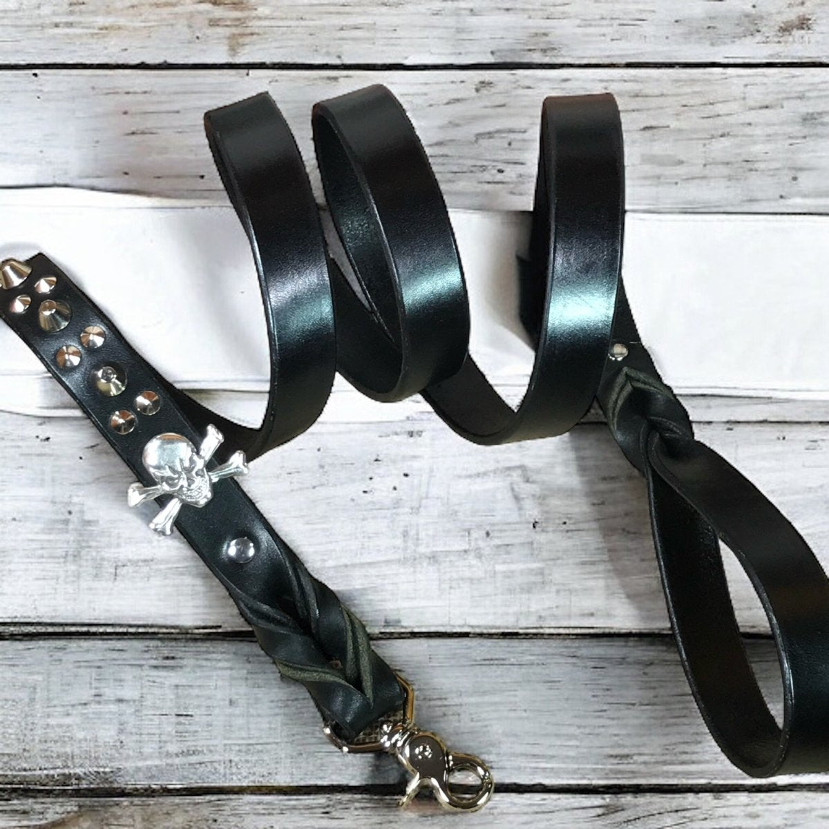 Leather Dog Collar - Pirate Themed/Calipso – Karma Collars