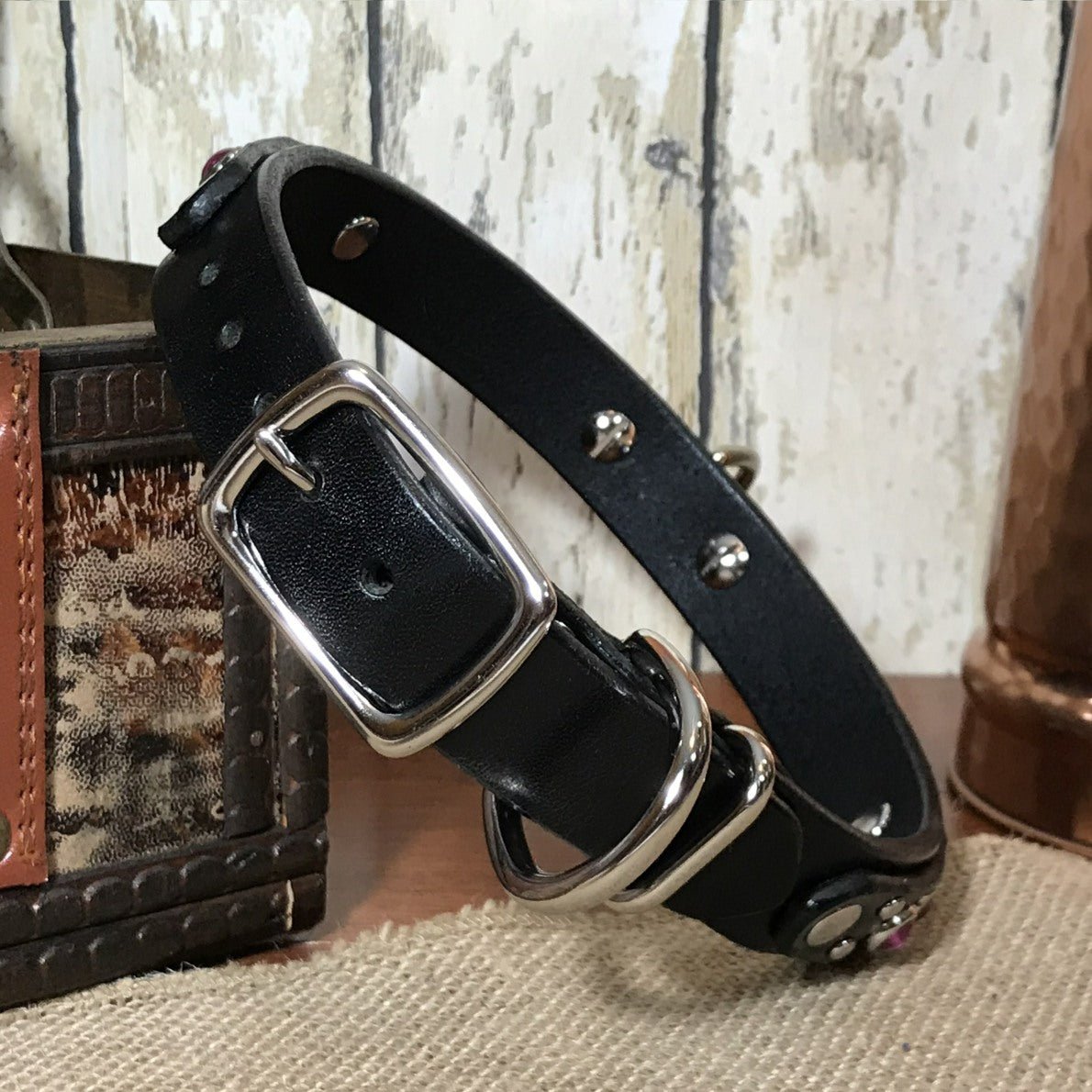 leather breakaway dog collar